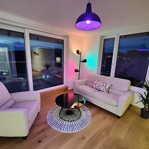https://neu-penthouse-flat-carolina-in-salzburg-stadt.saalbachhinterglemmhotels.com