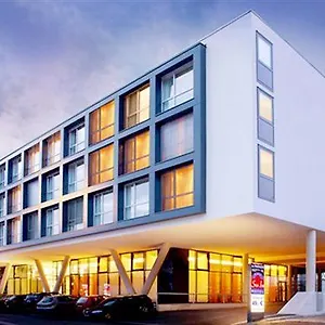 Otel Leonardo Salzburg Airport